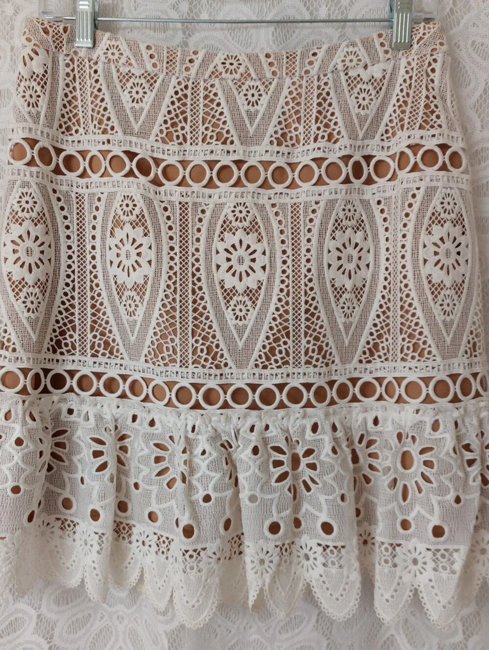 MK- Lace Skirt. Sz. 6.